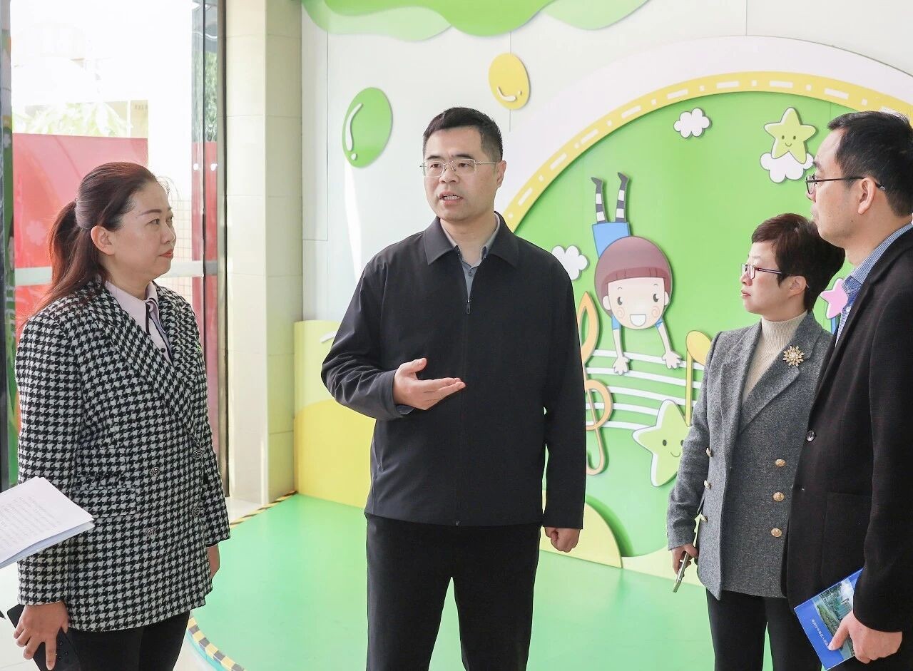 丰泽区政府主要领导调研教育建设项目及春季学期开学、越冬蚊防制工作